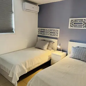  Apartment Hollywood Puerto Rico